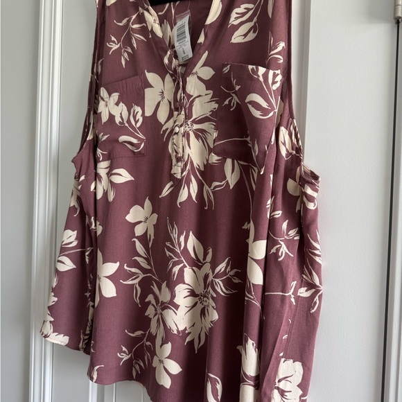 Floral Sleeveless Blouse in Burgundy and Cream - Picture 2 of 4